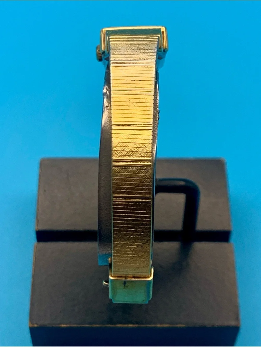 WITTNAUER Women’s Vintage Swiss Tank Style Diamond Wristwatch Works New Battery
